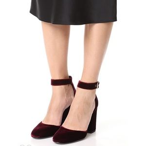MK Collection Rena Velvet pumps